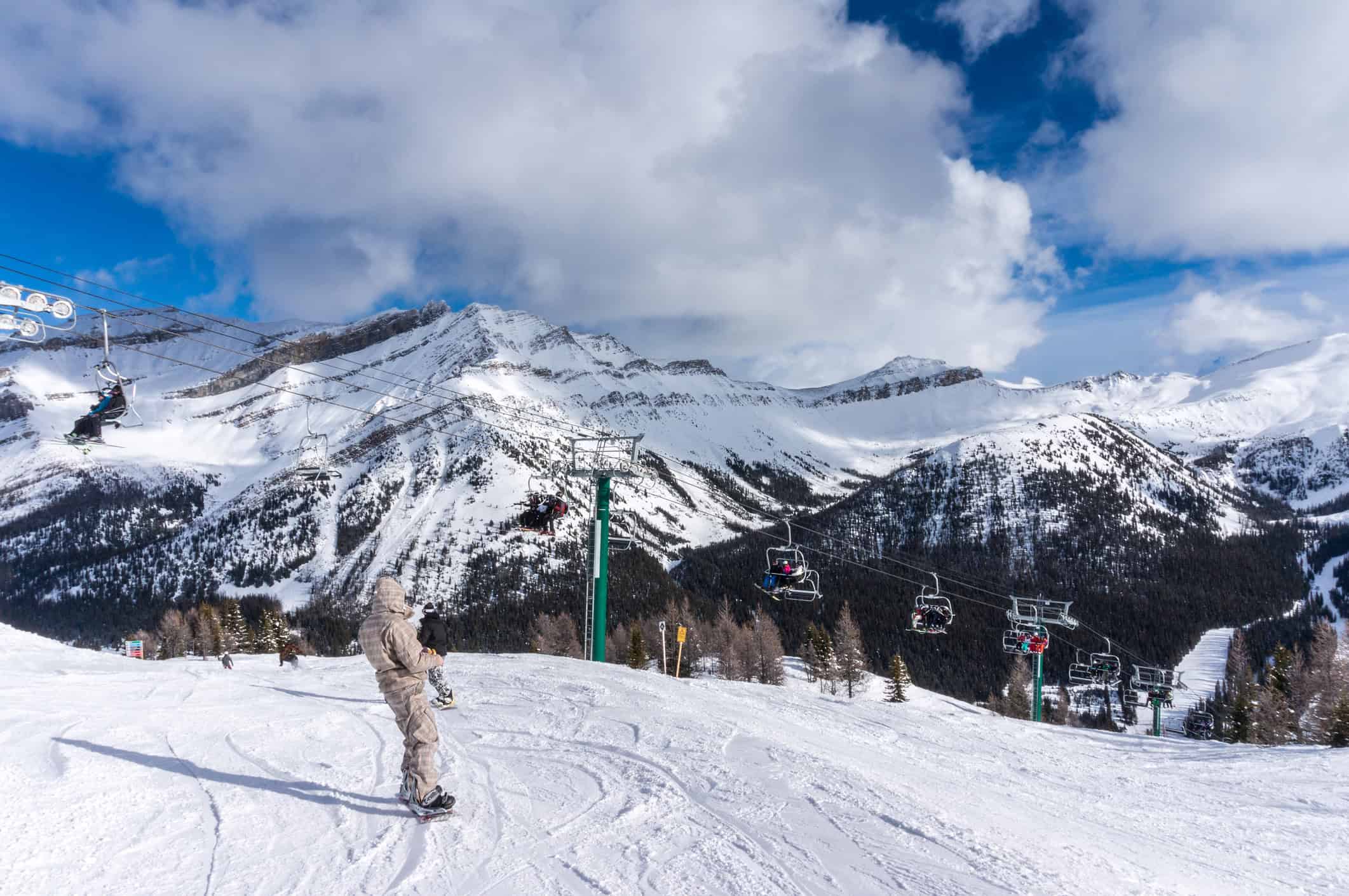 ski lake louise